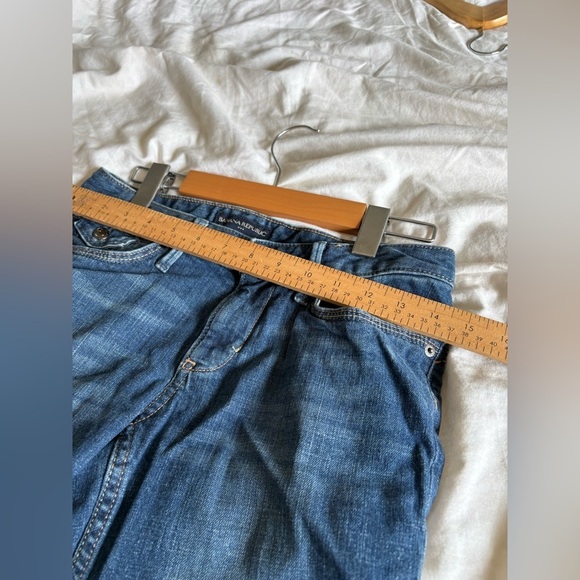 Banana Republic logo cuff crop Jean mid wash denim capri size 26 - Picture 7 of 10